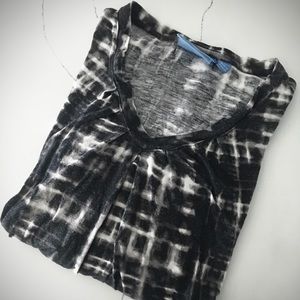 Super soft Vera Wang long sleeve top